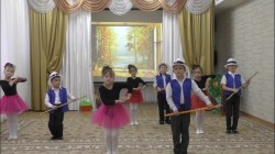 little autumn Dou 15 8