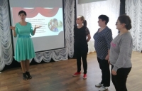 В театр играем &ndash; ребят развиваем